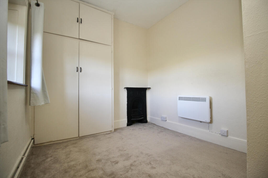 House in Taunton - View 5