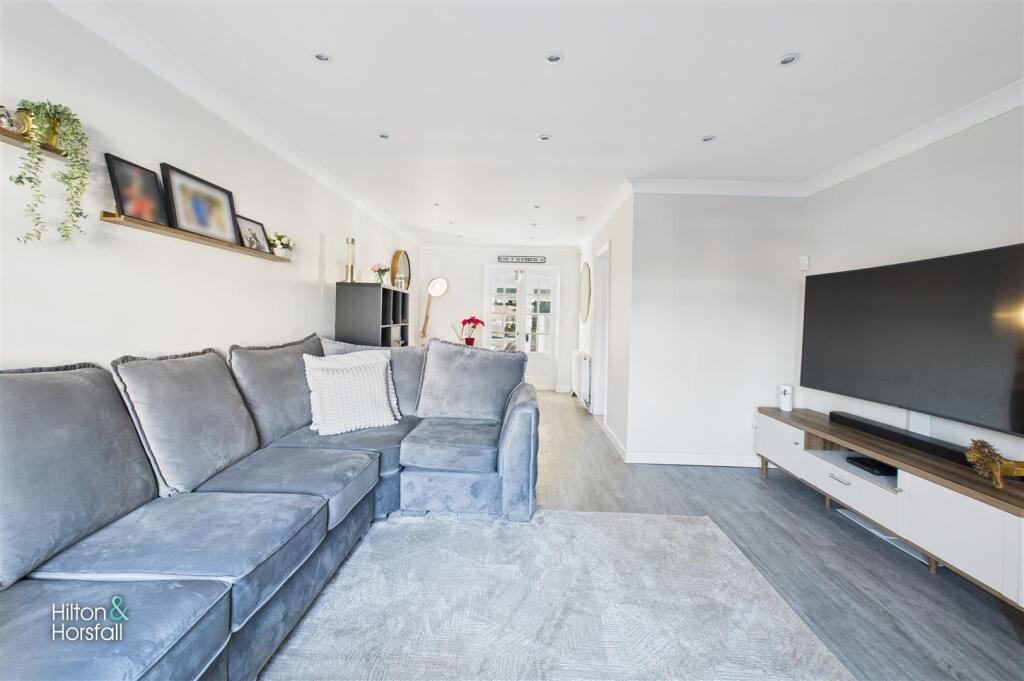 House in Burnley, Rose Grove - View 4