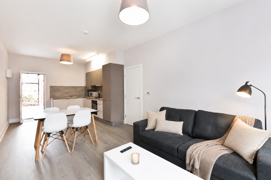 Main image of property: Apartment 11 Lynthorpe House, Sheffield, S1