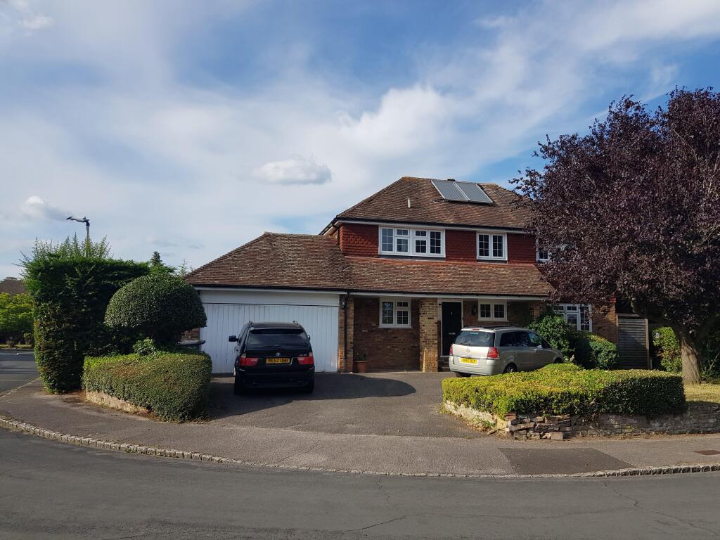 Main image of property: Beaulieu Close, Datchet, Royal Borough of Windsor & Maidenhead