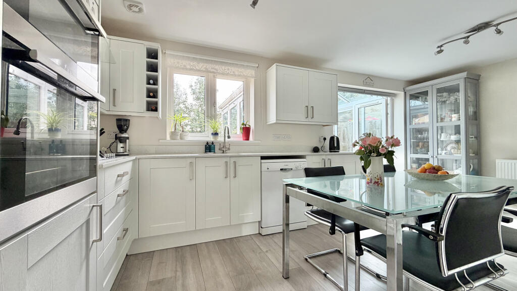 House in Taunton - View 5