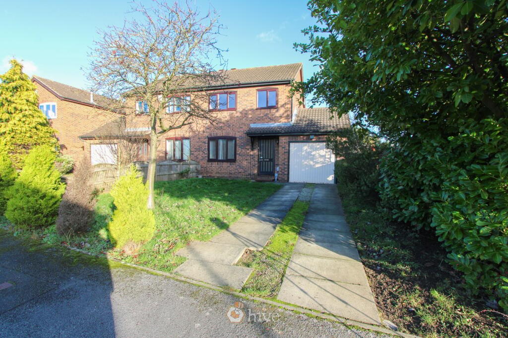Main image of property: Thealby Gardens, Bessacarr, Doncaster, DN4
