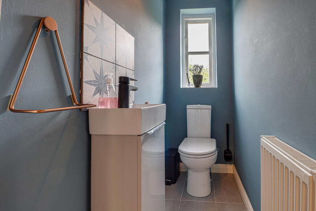 House in St Albans, Harpenden - View 5