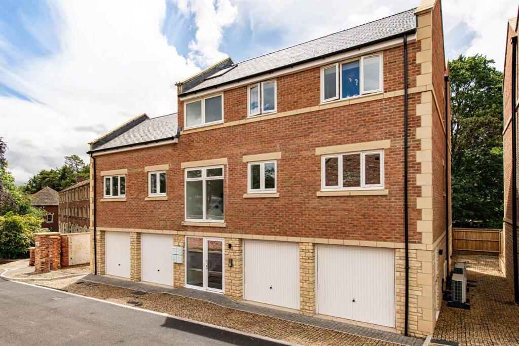 Main image of property: Polebarn Road, Trowbridge