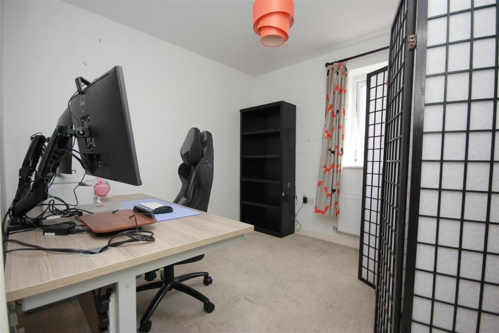 Apartment in Wellingborough, Burrow's Bush - View 4