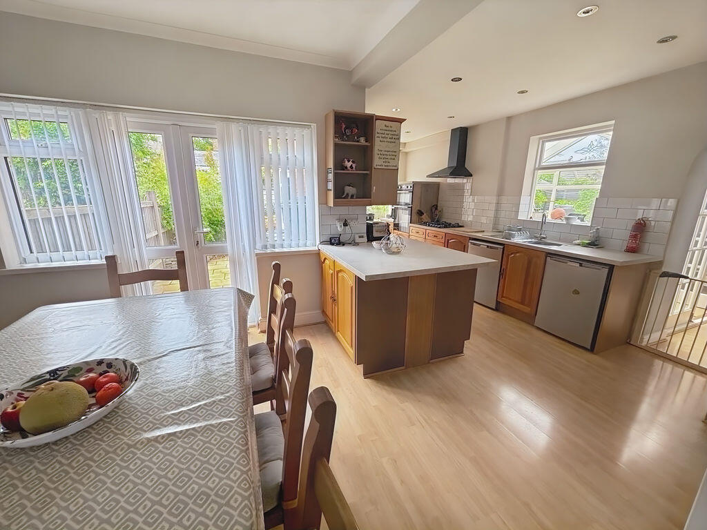 House in Stockport, Gatley - View 4