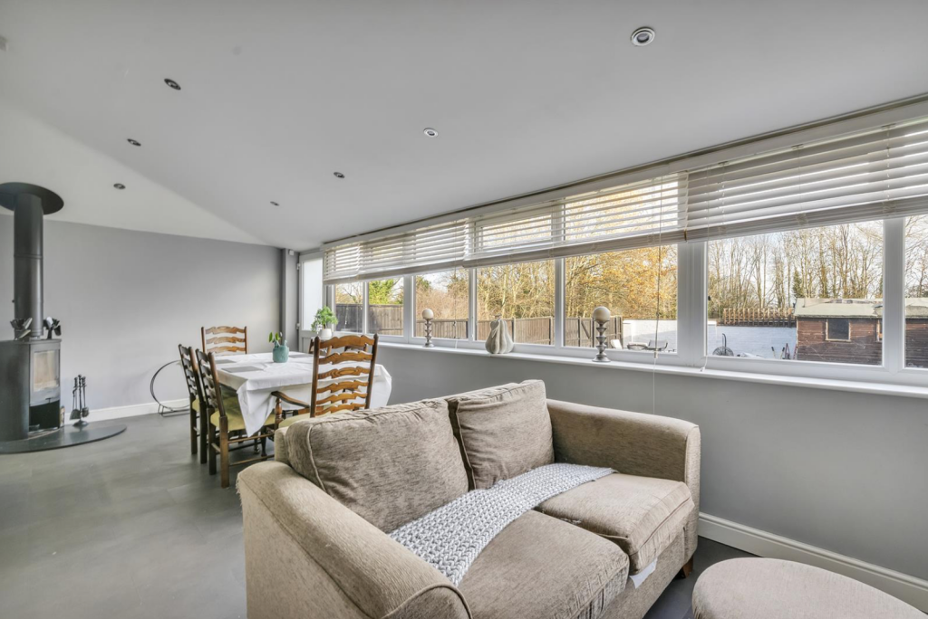 Cabin Lane, Oswestry, SY11 2PF photo 3