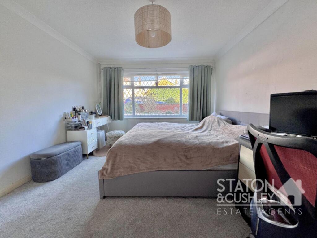 Birchwood Drive, Sutton-In-Ashfield, NG17 - More