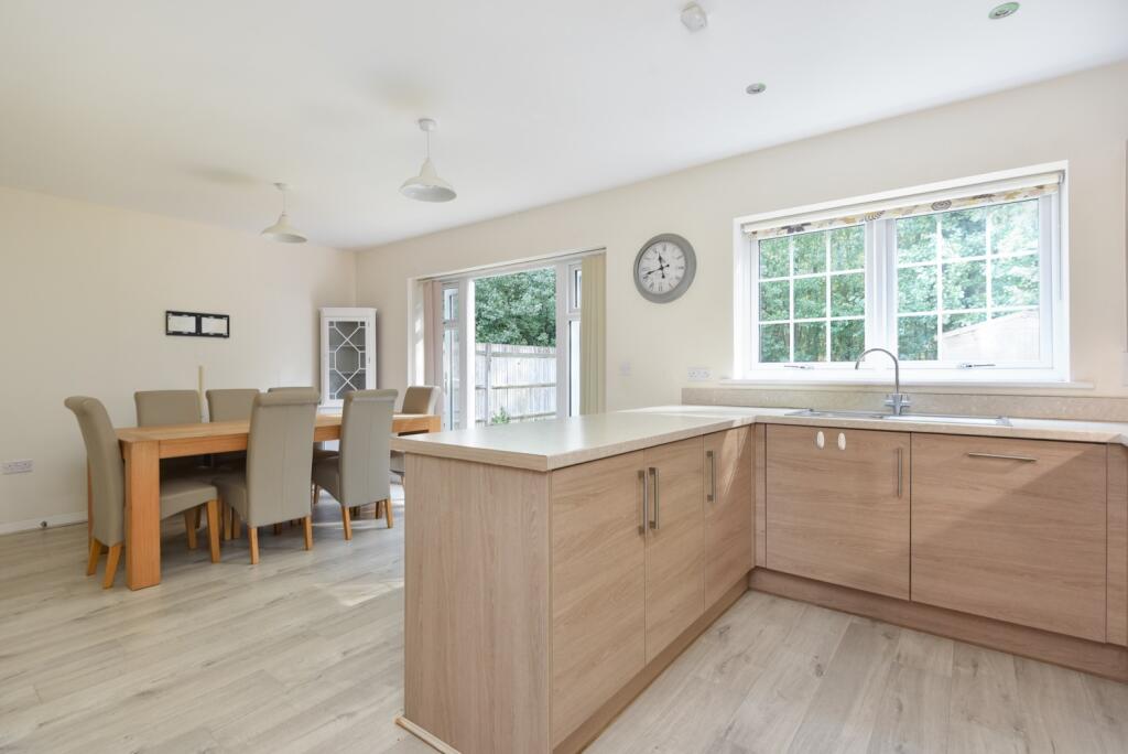 House in Tonbridge - View 5