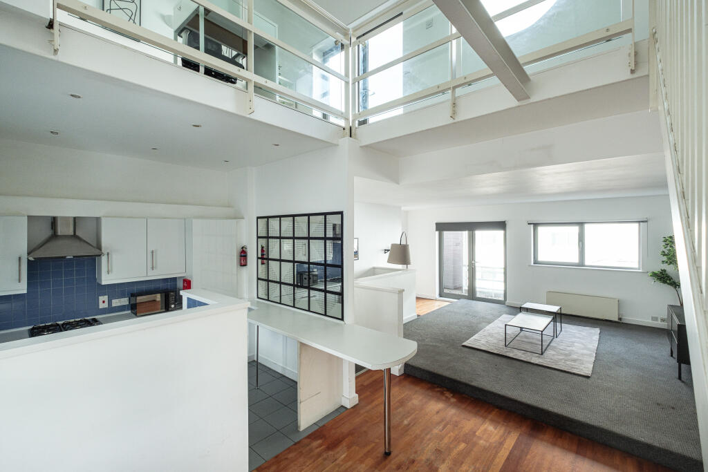 Main image of property: Hutchings Wharf, Canary Wharf, E14