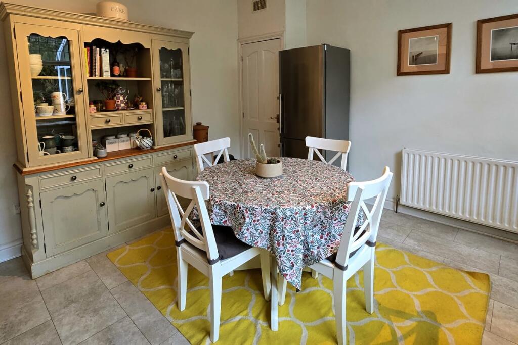 House in Leeds, Drighlington - View 4