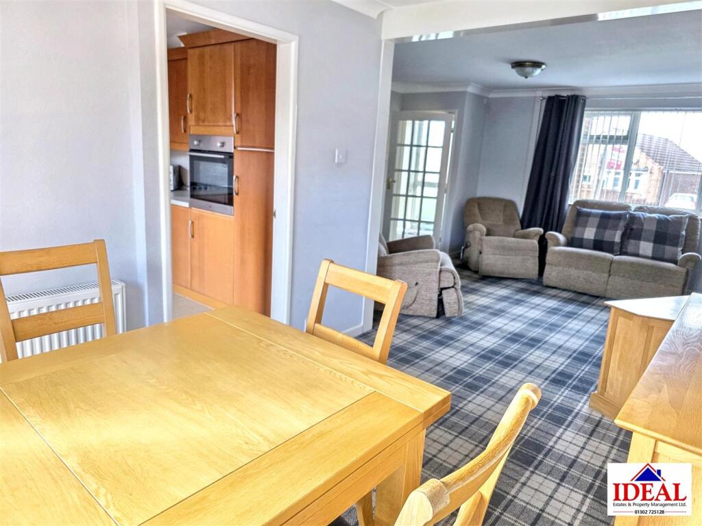 Lutterworth Drive, Adwick-Le-Street, Doncaster photo 4