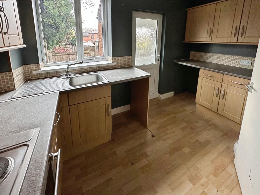 House in Stoke-on-Trent - View 5