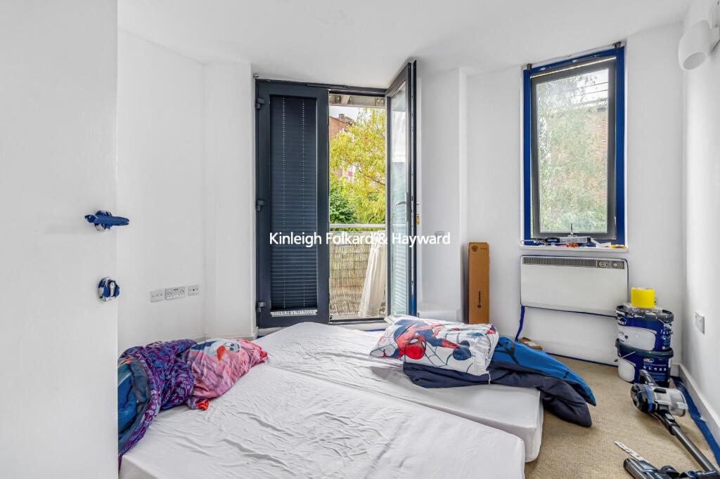 Apartment in London - View 5