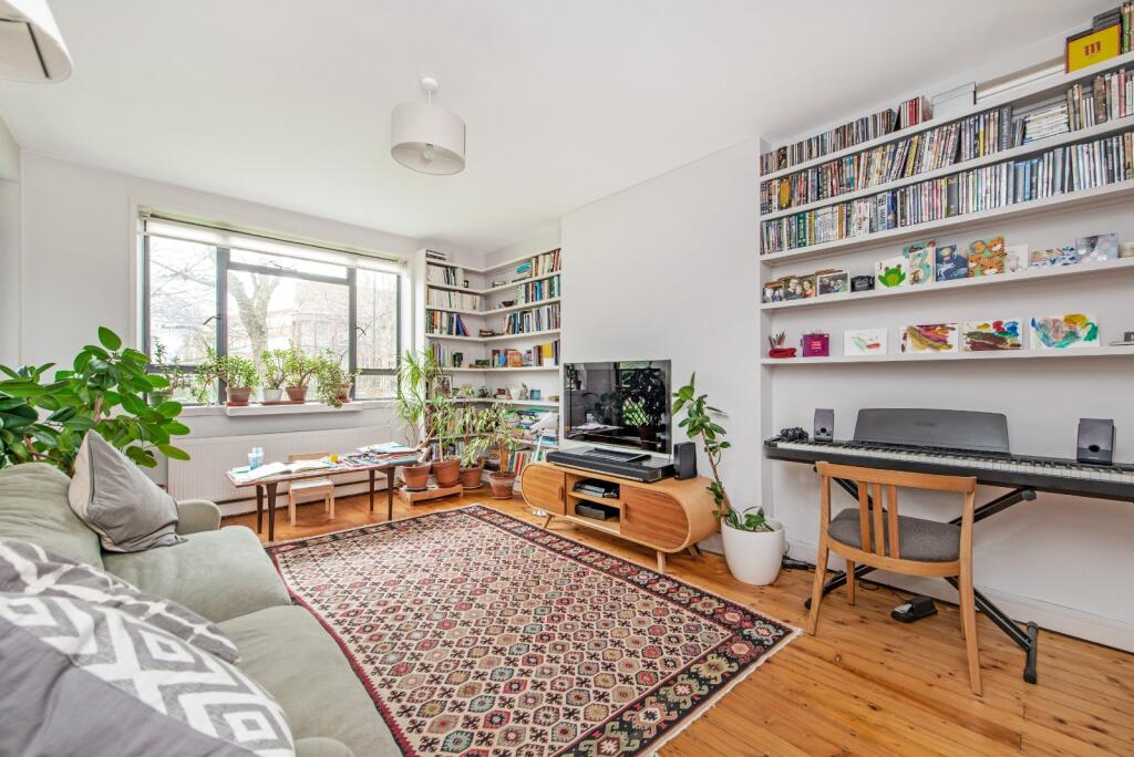 Main image of property: Rosebery Avenue, Spa Green Estate, London, EC1R