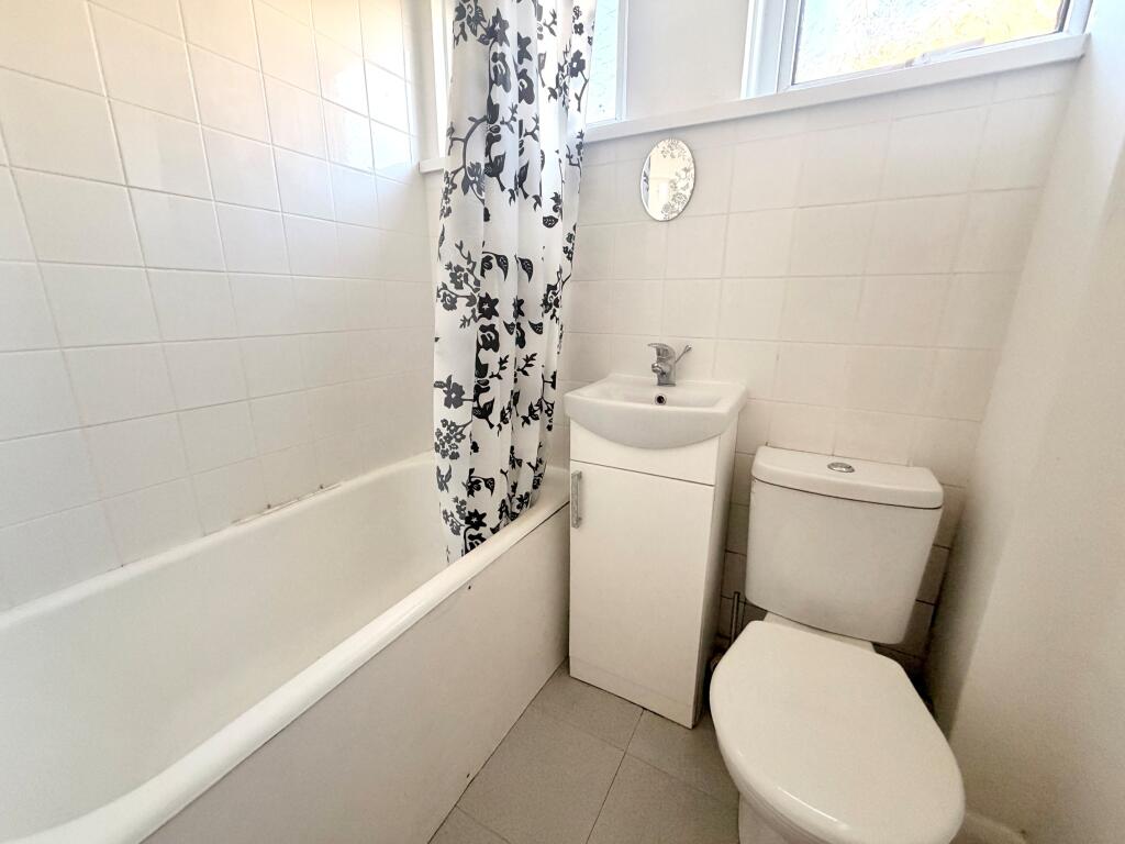Apartment in Sandown, Yaverland - More