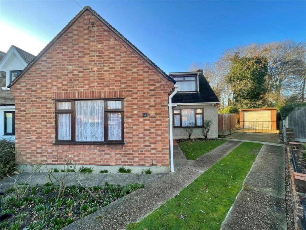 Main image of property: Nelson Close, Rayleigh, Essex, SS6