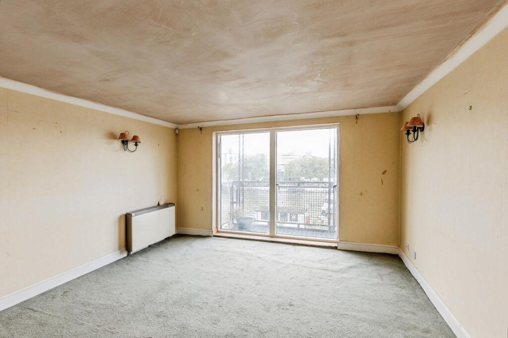 Apartment in Bristol - More