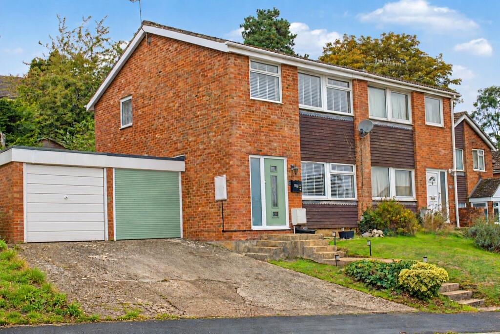 Main image of property: Valleyside, Old Town, Swindon, Wiltshire, SN1