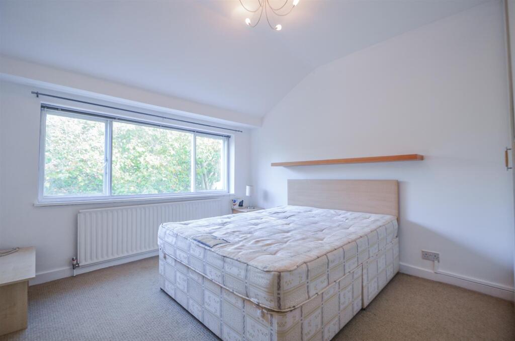 Apartment in London, Paddington - View 4