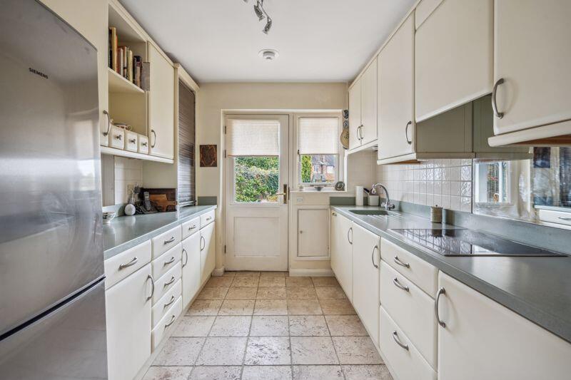 Quality Retirement living at Framers Court, Lane End photo 4