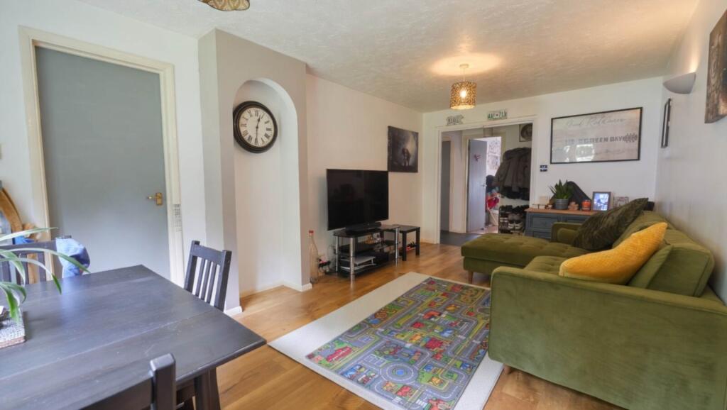 Tudor Close, Hatfield - View 3