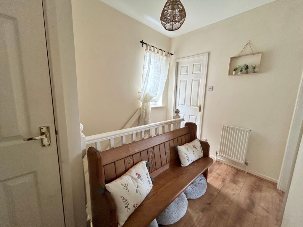 Pasture Avenue, Oakworth, Keighley, BD22 - More