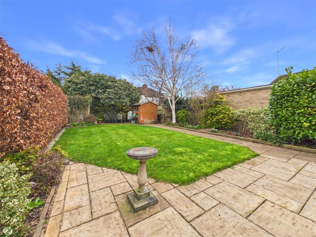 Hollis Gardens, Cheltenham, Gloucestershire, GL51 photo 4