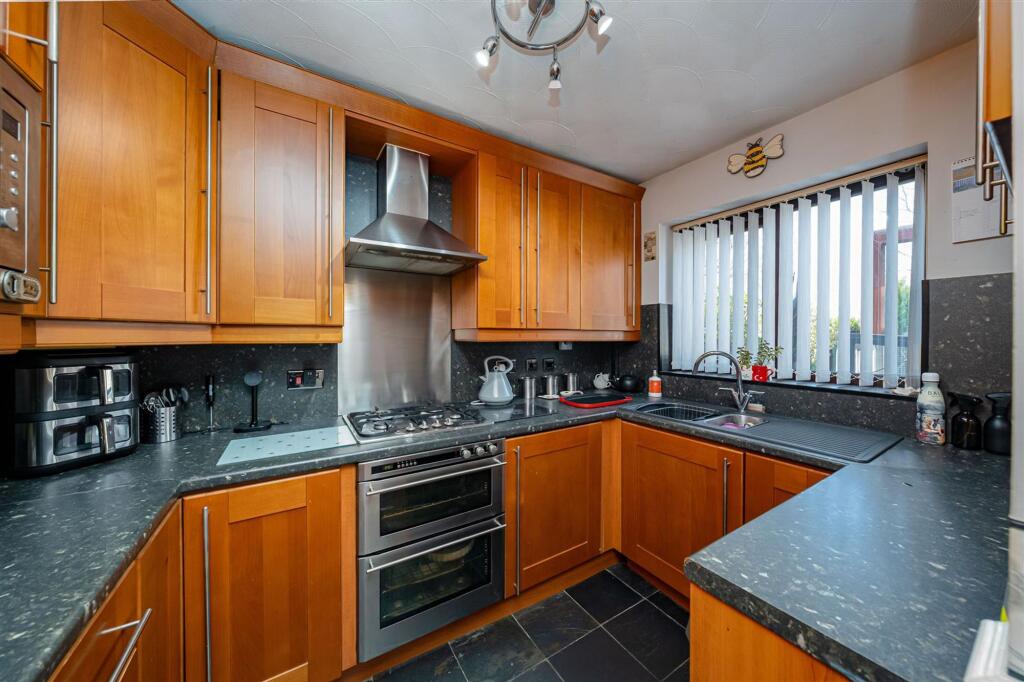 House in Wigan, Dangerous Corner - View 3
