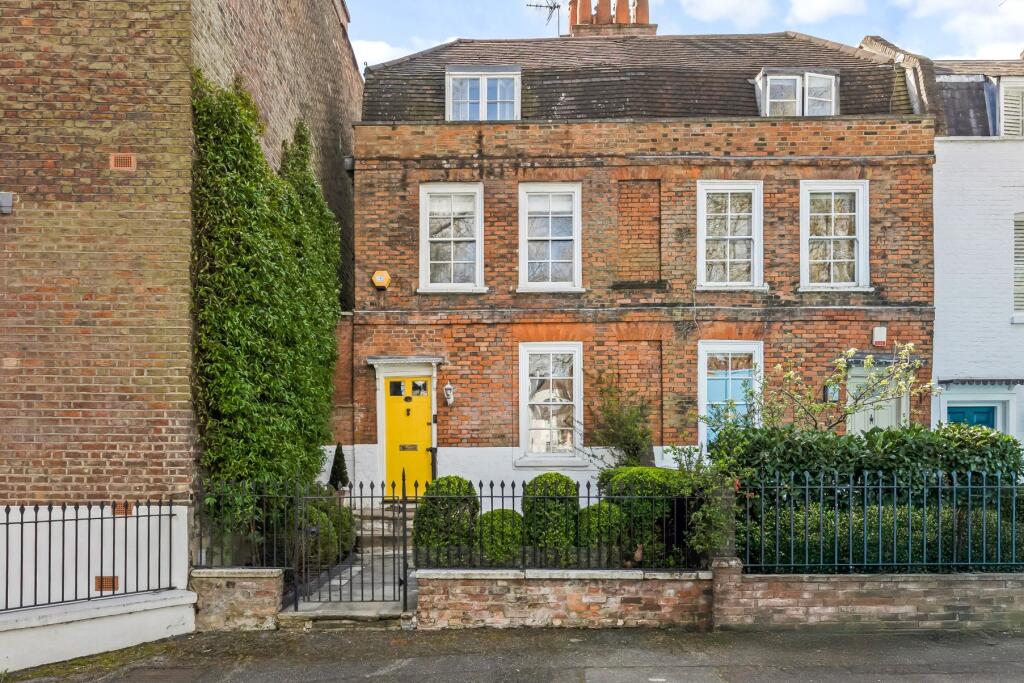 Main image of property: Pond Square, Highgate Village, N6