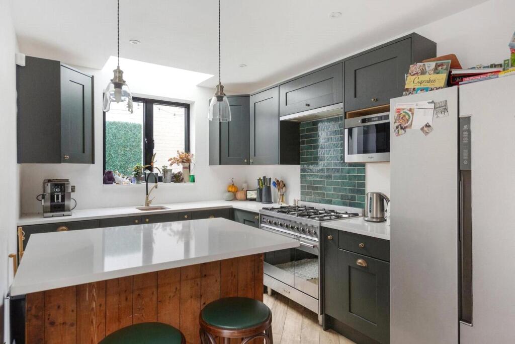 Main image of property: Blenheim Road, London, SE20