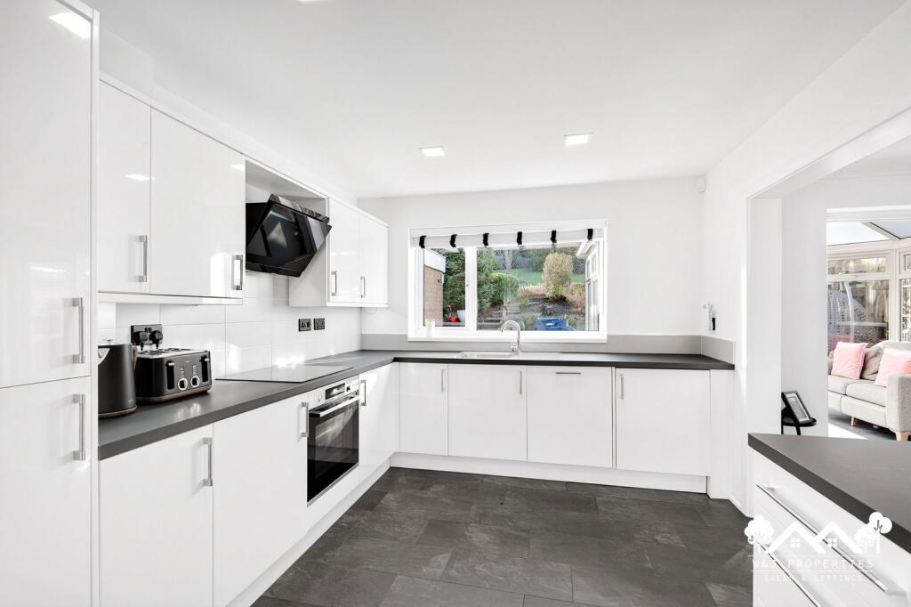 Additional image 6 of Earls Drive, Hoddlesden, Darwen, BB3