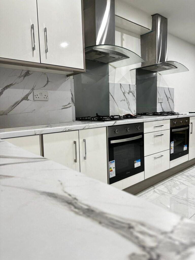 8 bedroom terraced house for rent