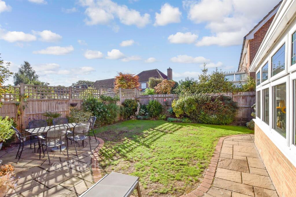 House in Tonbridge and Malling, Kings Hill - View 2