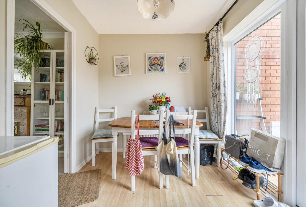 House in Tewkesbury, Wheatpieces - View 3