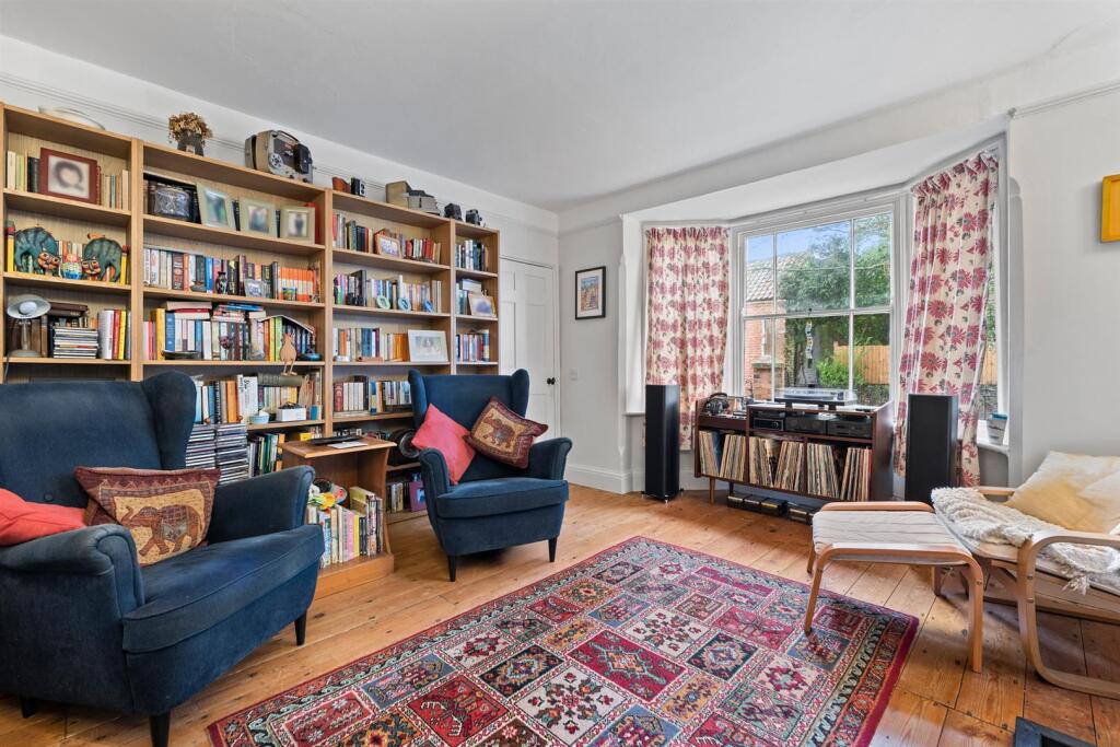 House in Rushcliffe, East Bridgford - More