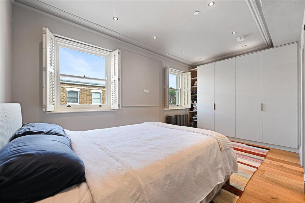 Apartment in London - View 5