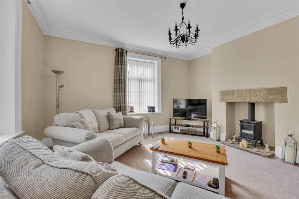 Towngate, Sowerby Bridge, HX6 photo 3