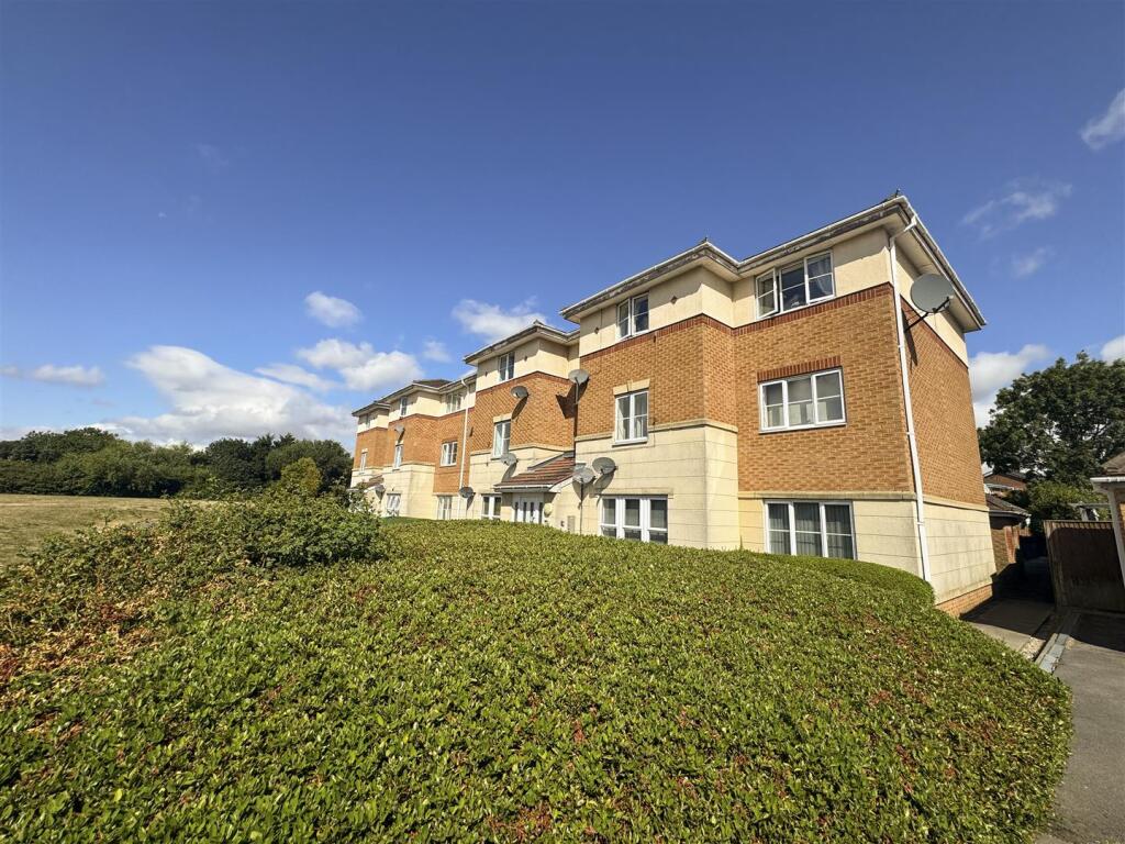 Main image of property: Keepers Close, Shiregreen, S5