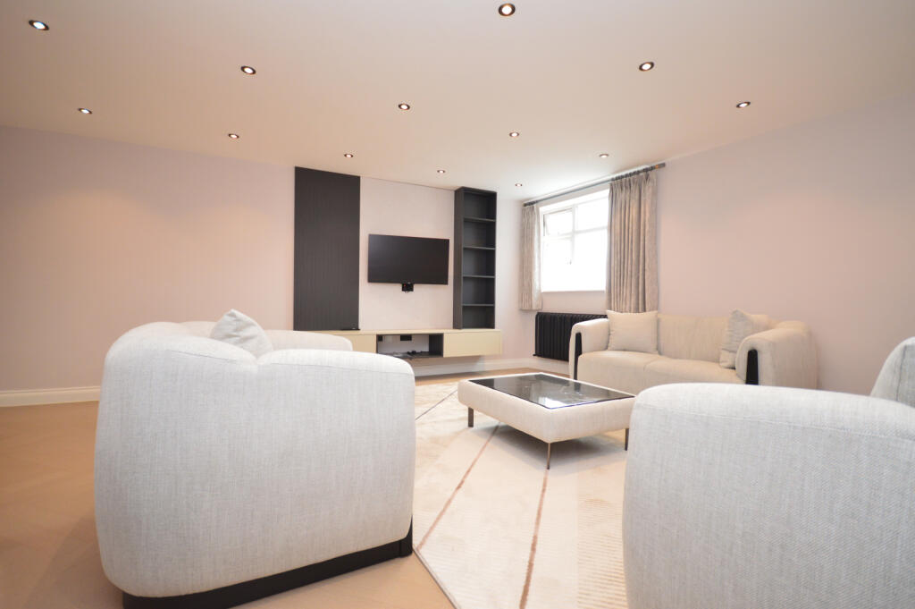 Apartment in London - View 5