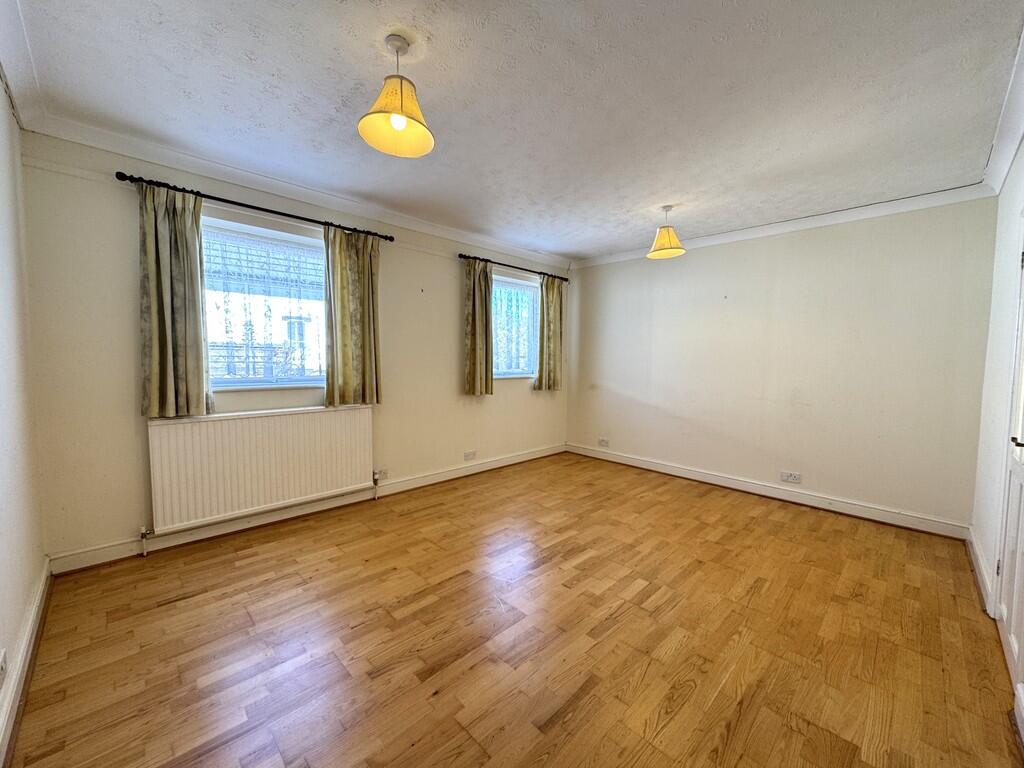 NORTH WOOTTON - Good Sized Detached Bungalow in Centre of Village  photo 3