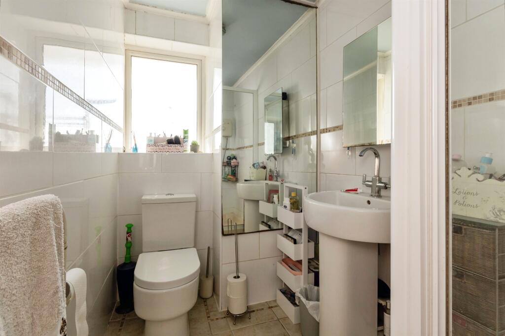Apartment in Rushcliffe, Nottinghamshire - View 5