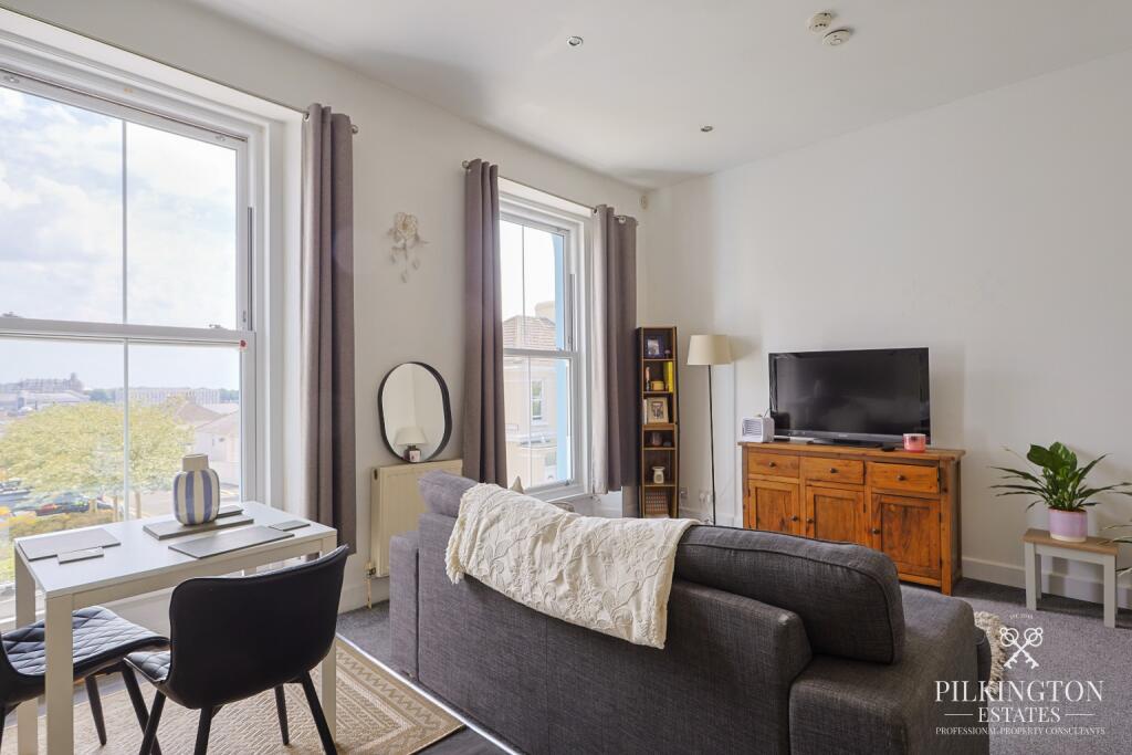 Apartment in Plymouth, Pennycomequick - View 2