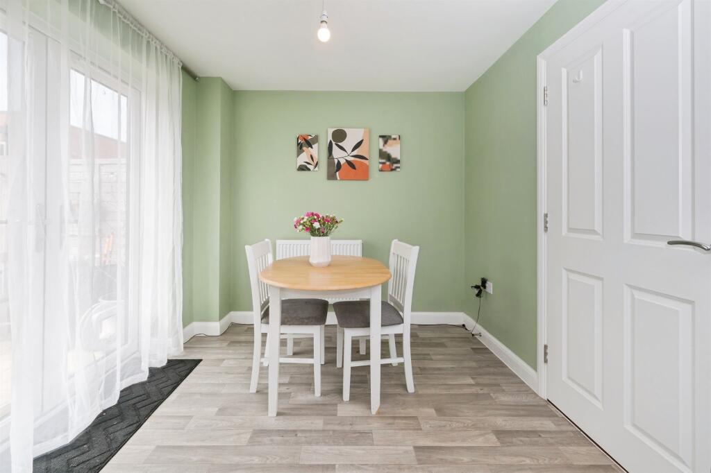 House in Southampton - View 4