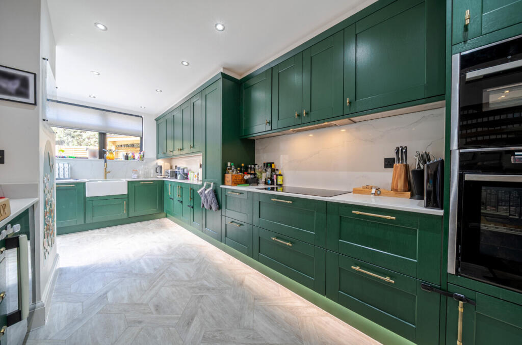 House in Bromley - View 5