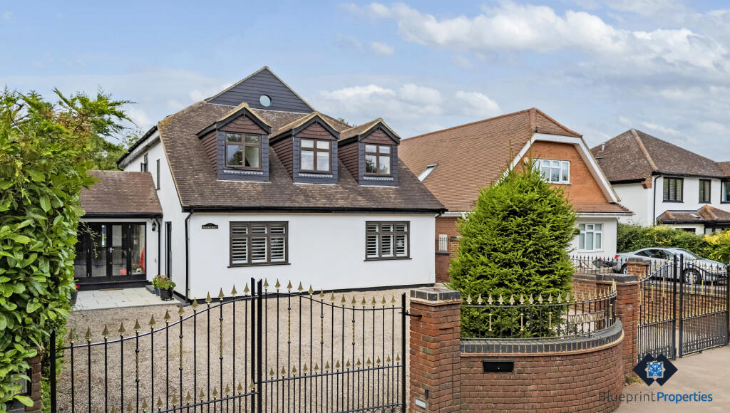 Main image of property: Doddinghurst Road, Parkwood, Brentwood, CM15
