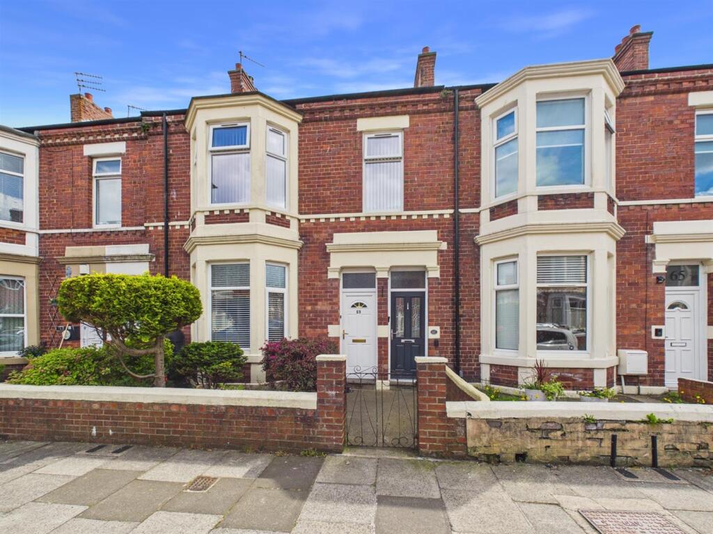 2-bed flat on Bamborough Terrace, North Shields, £160,000