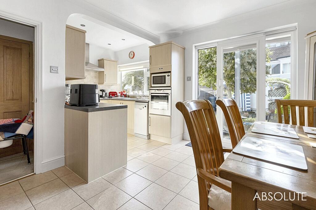 House in Torquay - More