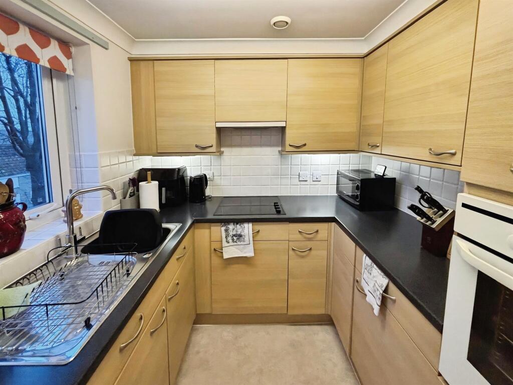 Additional image 5 of Somerton Road, Street