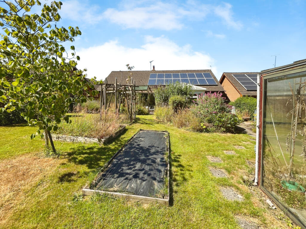 NORTON Presteigne LD8 2UB photo 3